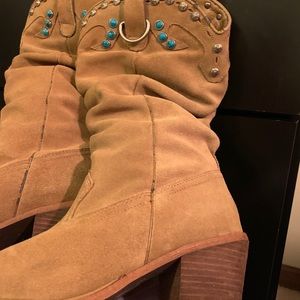 Steve Madden suede tan cowboy boots size 7 1/2